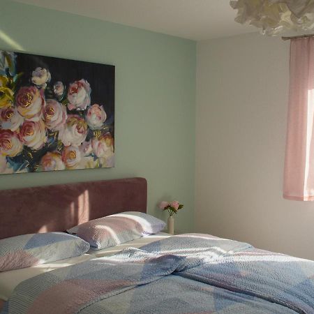 Geraeumige Ferienwohnung In Kindelbrueck Fuer Bis Zu 4 Personen - Barriefrei 외부 사진
